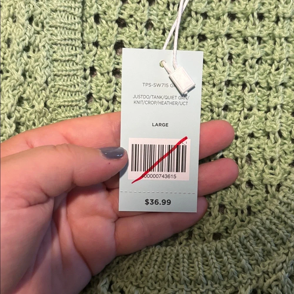 💕NWT! Green Sleeveless Knit Top - Picture 2 of 3